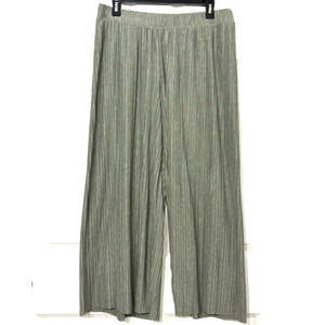 J Jill Wide Leg Cropped Pants Medium Green Elastic Beach Comfort Clean Soft Cozy